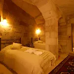 Hotel Century Cave 3*