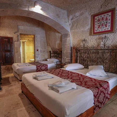 Hotel Century Cave 2*