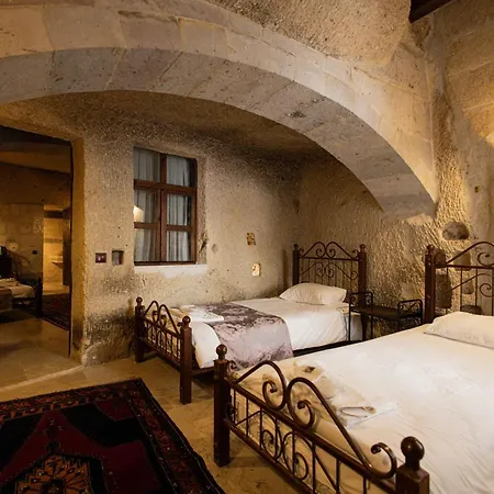Century Cave Отель 3*