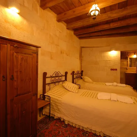 Hotel Century Cave 3*