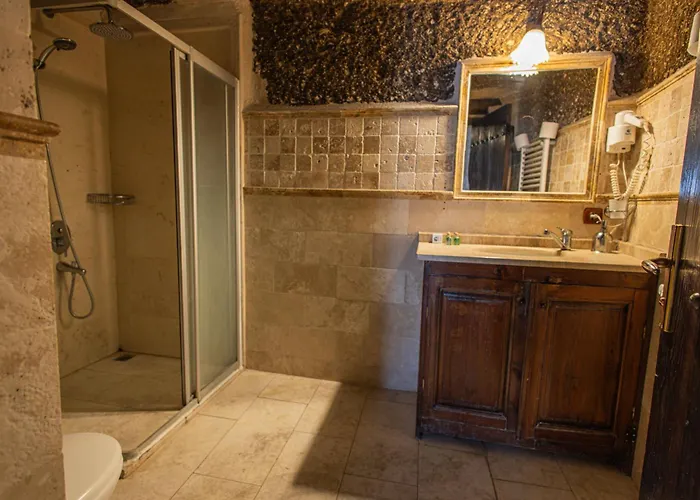 Century Cave Szálloda